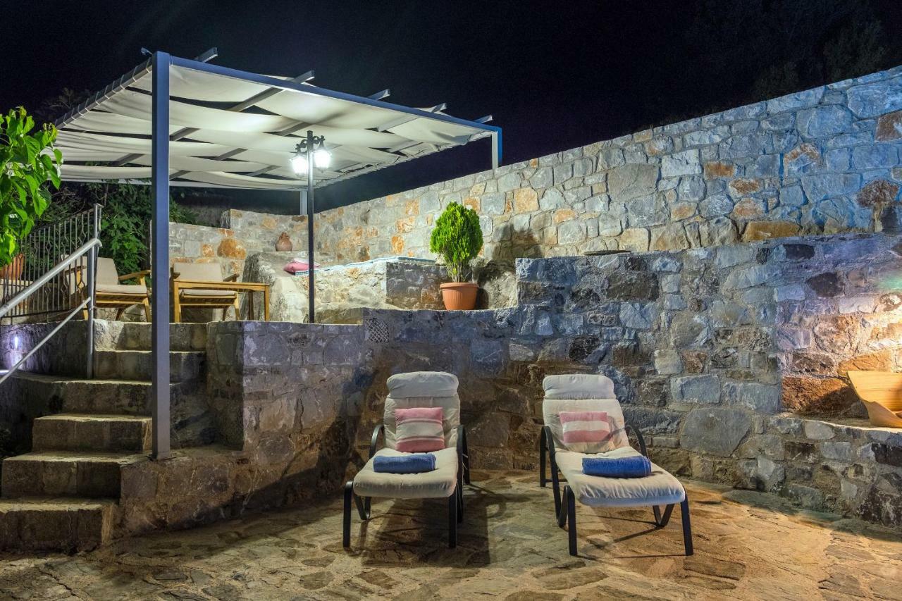 Stone Built Villa Galatia, Poolside & Perfect View Karés Exteriör bild